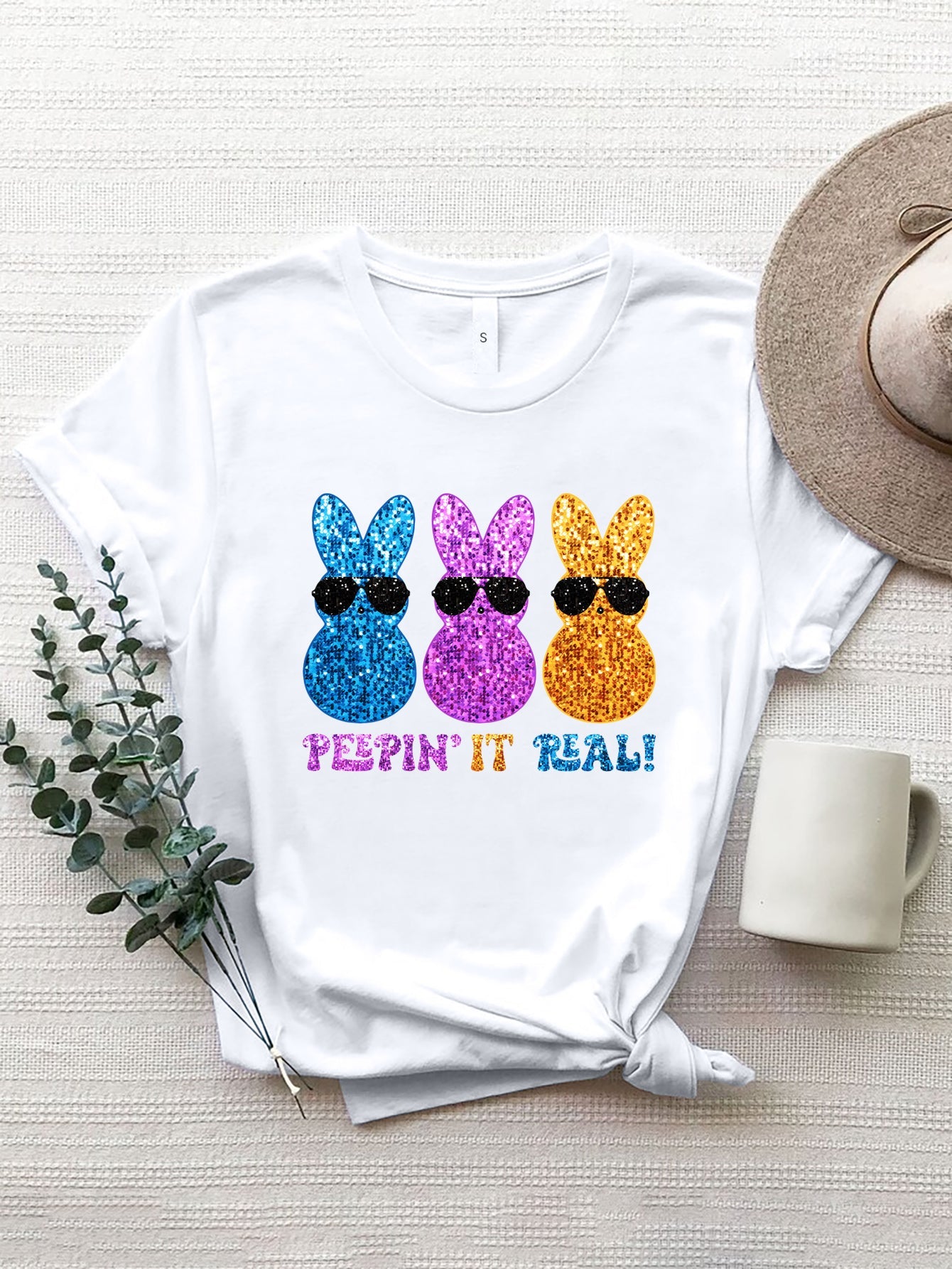 Rabbit Round Neck Short Sleeve T-Shirt