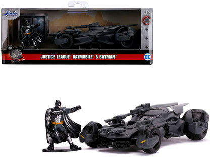 2017 Batmobile with Diecast Batman Figurine "Justice League" (2017) Movie "DC Comics" "Hollywood Rides" Series 1/32 Diecast Model Car by Jada  free shipping USA