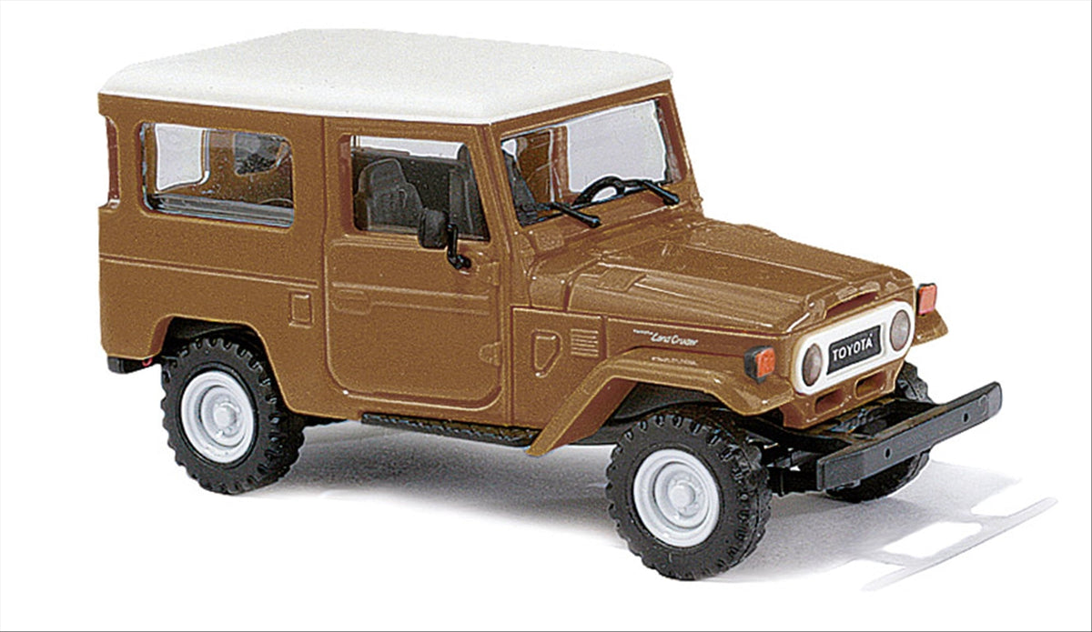 Busch 43035 HO Scale 1960 Toyota Land Cruiser J4, Ready-Made