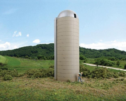 Walthers 933-3332 Concrete-Style Silo Model Kit