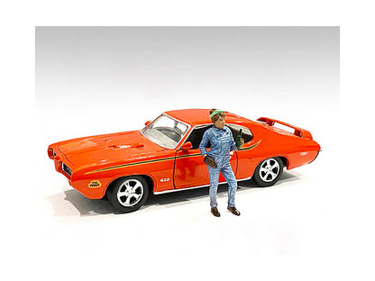 Retro Female Mechanic IV Figurine for 1/24 Scale Models by American Diorama  free shipping USA