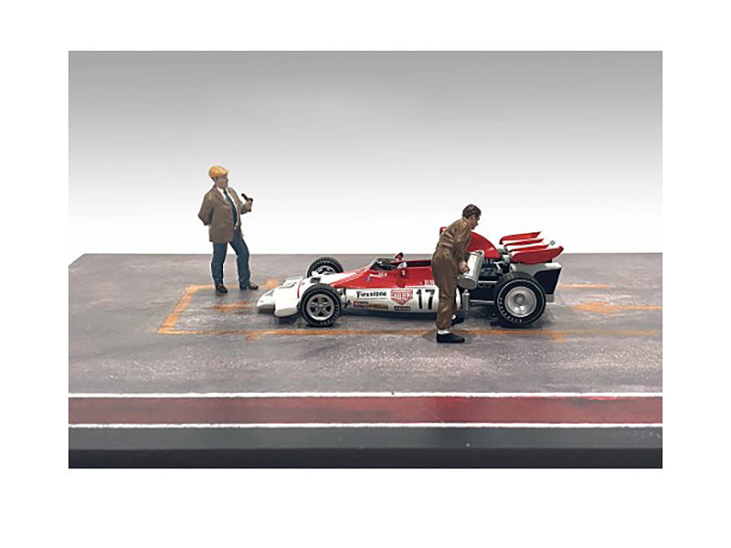 "Race Day" Two Diecast Figures Set 4 for 1/43 Scale Models by American Diorama  free shipping USA