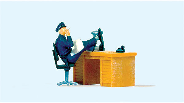 Preiser 29089 HO Scale Seated Policeman USA Figure