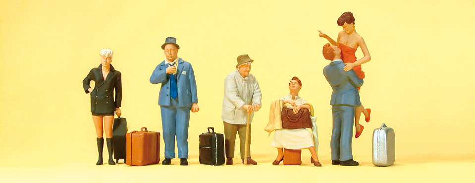 Preiser 10540 HO Scale Travelers with Luggage Figure Set