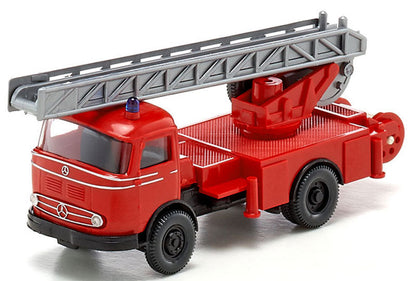 Wiking 086148 1/87 Mercedes-Benz Fire Truck with Turnable Ladder
