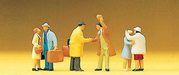 Preiser 10028 HO Scale Passengers Arriving