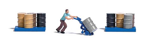 Busch 7842 HO Scale Man with Barrel Cart Man with Barrel Cart, 9 Drums