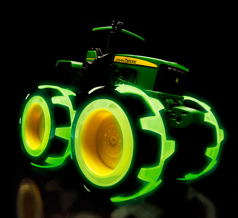Ertl 46434 John Deere Monster Treads Lightning Wheels Tractor