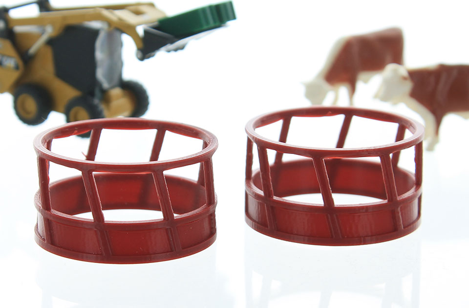 3D To Scale 64-300-R 1/64 – Hay Feeder 2pk Red Miniature Prop