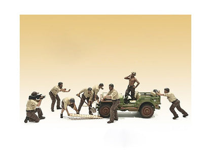 "4X4 Mechanic" 8 piece Figure Set for 1/18 scale models by American Diorama  free shipping USA