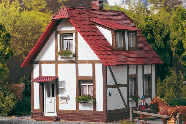 Piko 62050 G Scale Kings Half Timber House Kit