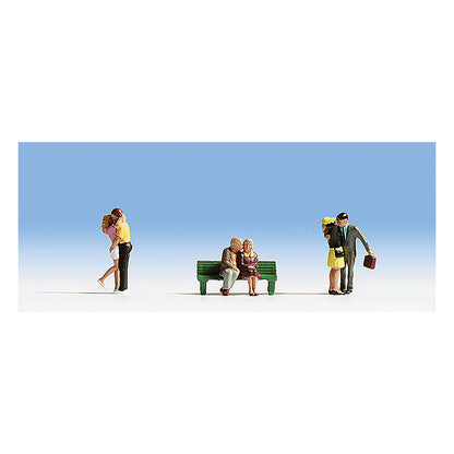 Noch 15510 HO Scale Couples Kissing -- pkg(6)