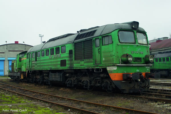 Piko 52903 HO Scale 1/87 ST44 Diesel PKP VI