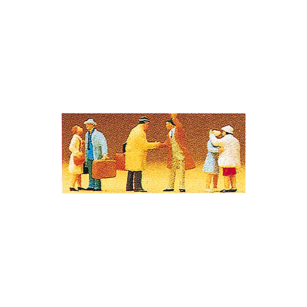Preiser 10028 HO Scale Passengers Arriving