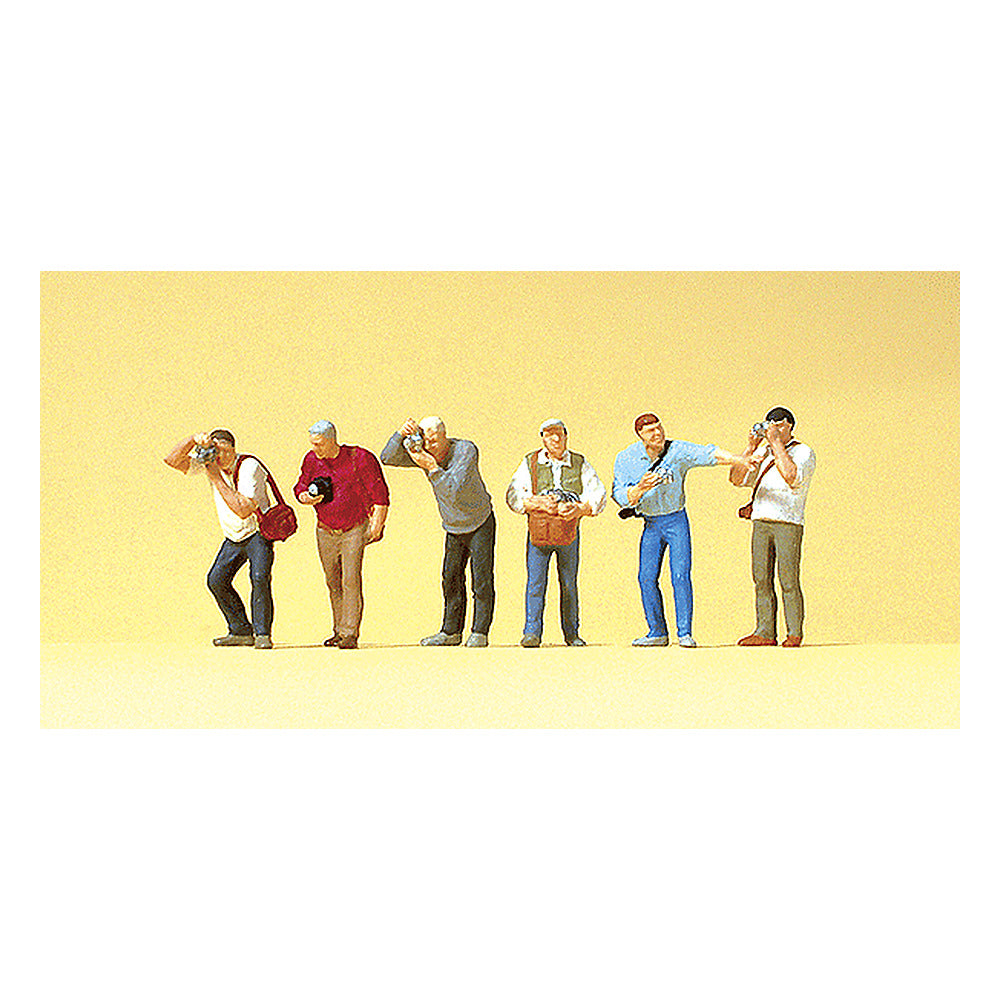 Preiser 10545 HO Scale Railfans w/Cameras pkg(6)