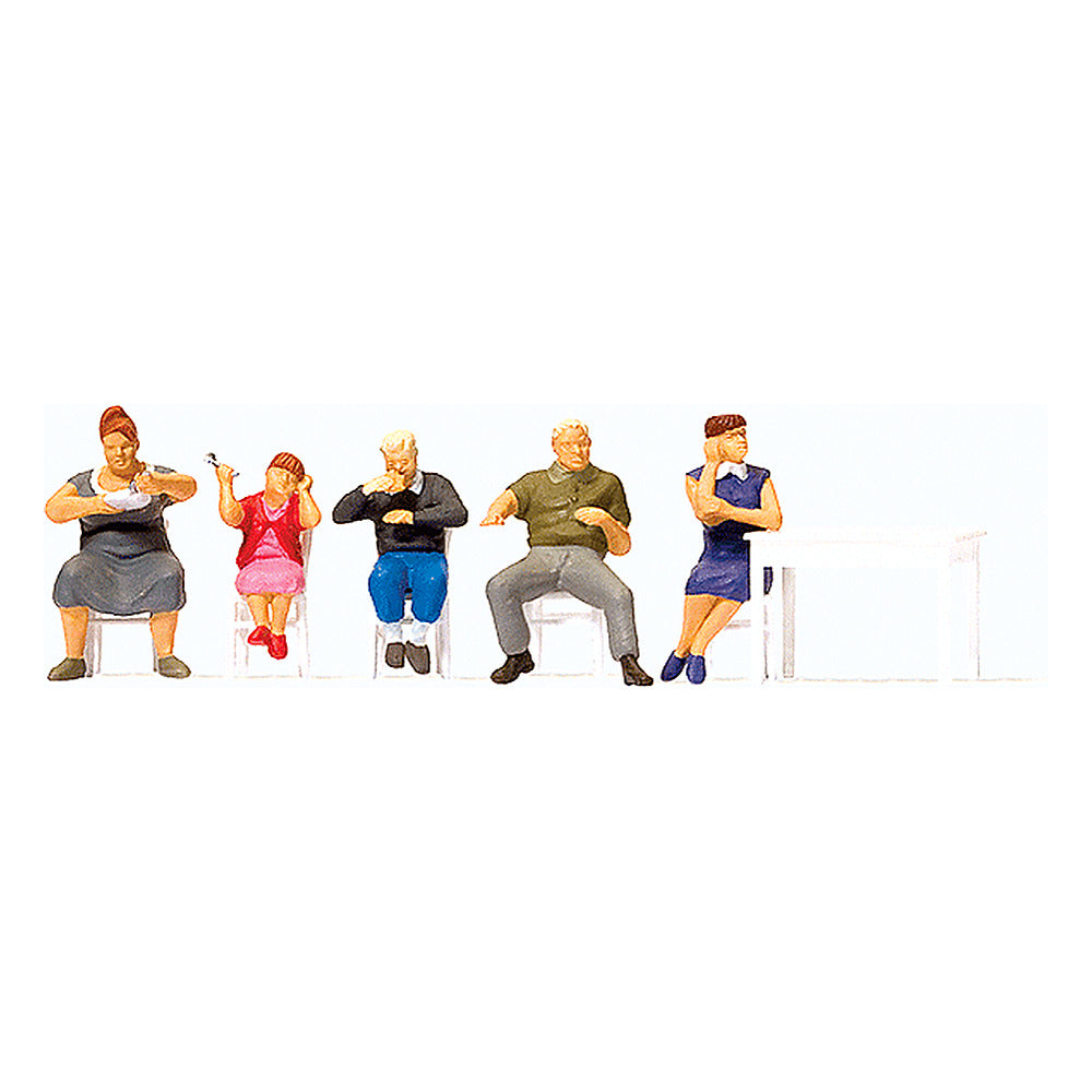 Preiser 10577 HO Scale Pedestrians At the Table pkg(5) w/Table