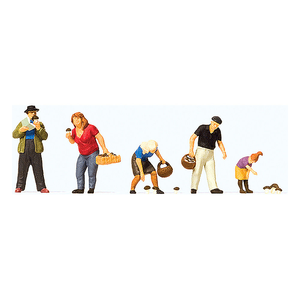 Preiser 10620 HO Scale Sports & Recreation - Mushroom Pickers 2