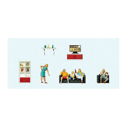 Preiser 10649 HO Scale Family Watching Television 5 Figures & Living