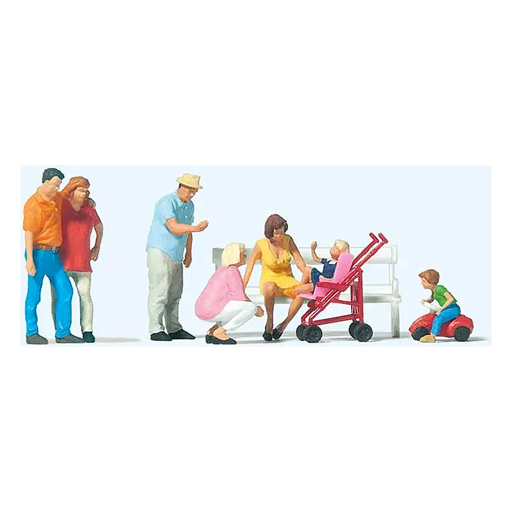 Preiser 10695 HO Scale Family Day Out pkg(7)