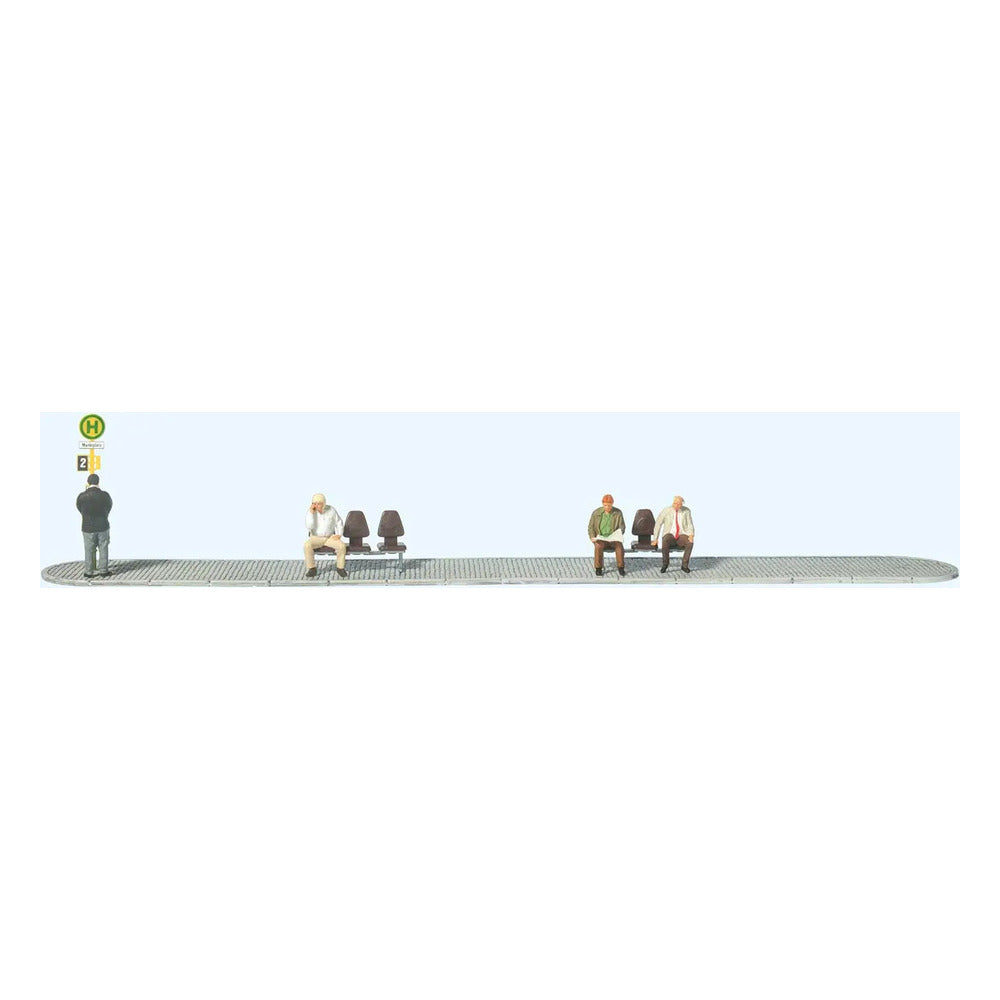 Preiser 10706 HO Scale Men Waiting at the Bus or Streetcar Stop pkg(4)
