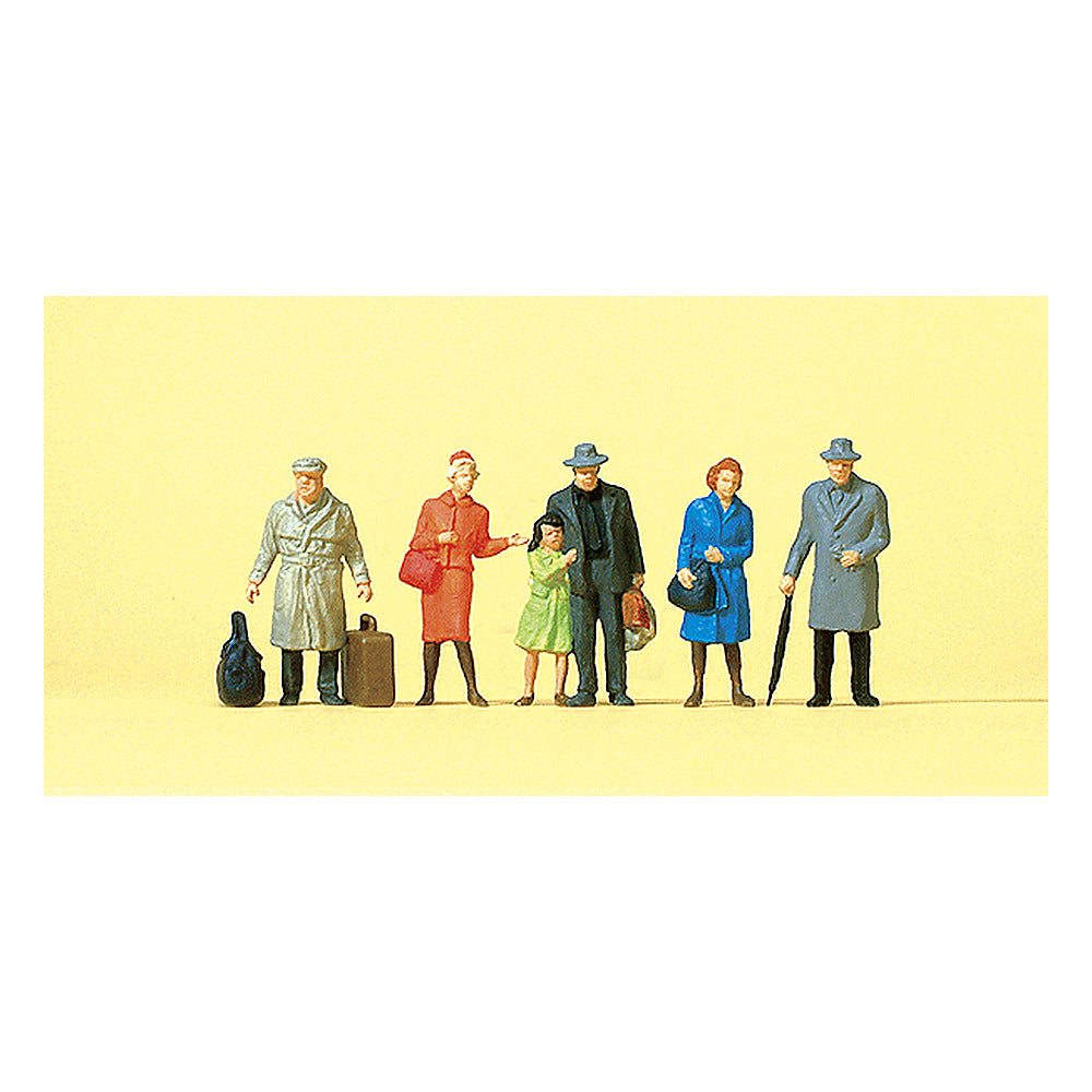 Preiser 14044 HO Scale Passengers Standing Travelers Wearing Coats