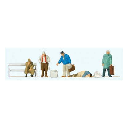 Preiser 14119 HO Scale Pedestrians In Front of Railway Station pkg(5)