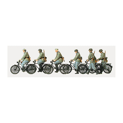 Preiser 16596 HO Scale Former German Army WWII - Unpainted Figures