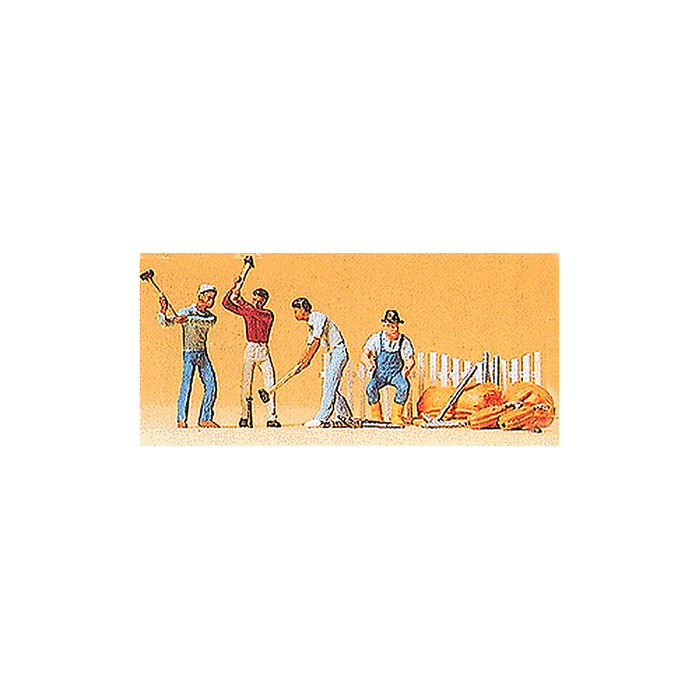 Preiser 20264 HO Scale Circus Workers Stake Driving Gang & Seated