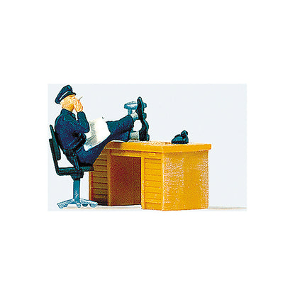Preiser 29089 HO Scale Individual Figure USA Seated Policeman