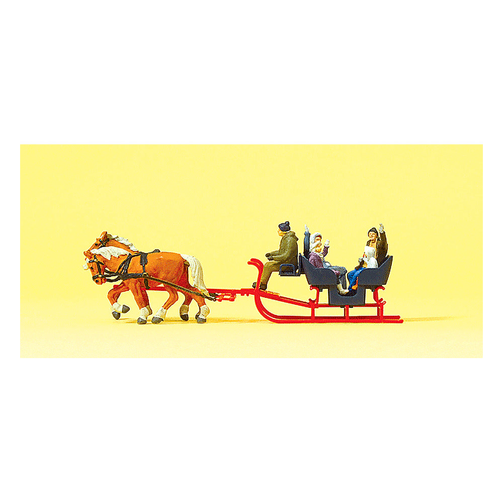 Preiser 30420 HO Scale Tourists in the Sleigh Sleigh with Driver
