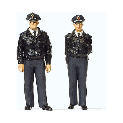 Preiser 44909 G Scale Emergency Post-War German Police w/Blue Uniform