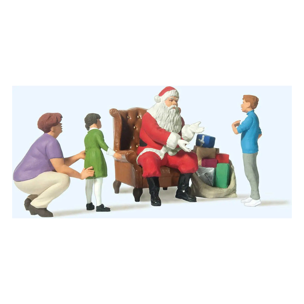 Preiser 44931 G Scale Santa Claus-Father Christmas in Chair, Mother