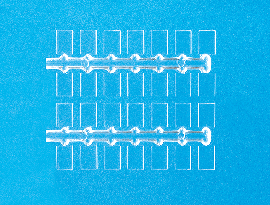 Preiser 97000 HO Scale Clear Base Plates 3/8 x 1/4" 1 x .7cm pkg(84)