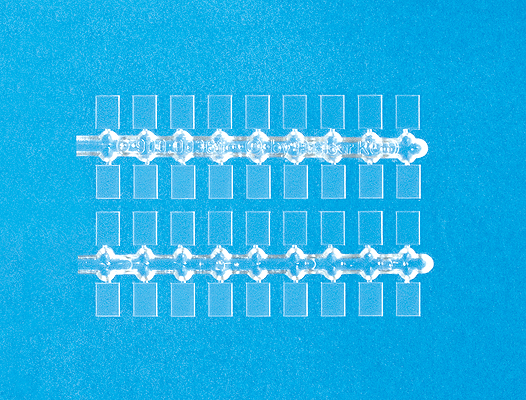 Preiser 97001 HO Scale Clear Base Plates 1/4 x 3/16" .7 x cm pkg(108)