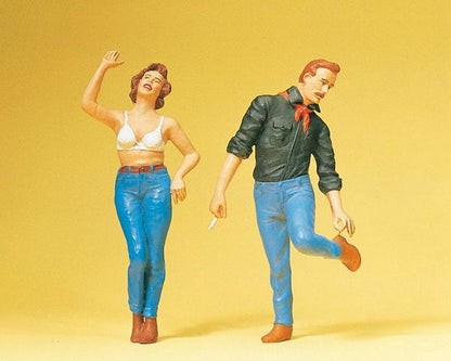 Preiser 45127 G Scale Pedestrians Couple In Jeans