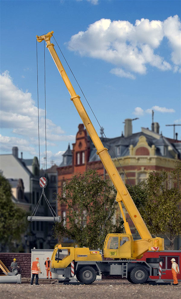 Kibri 13024 1/87 Liebherr LTM 1030/2 Mobile Crane Model Kit