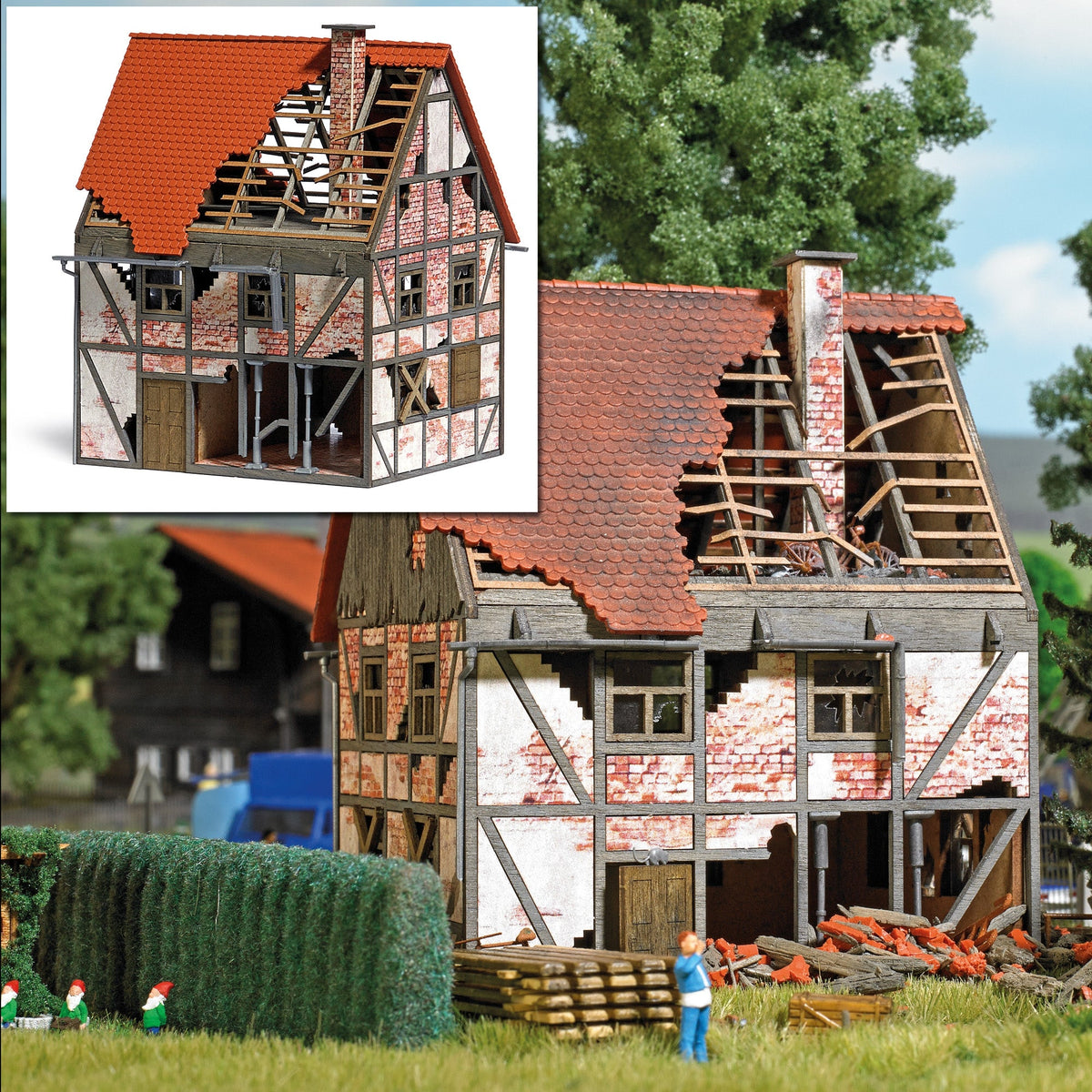 Busch 1667 HO Scale Dilapidated Half-Timber House Kit