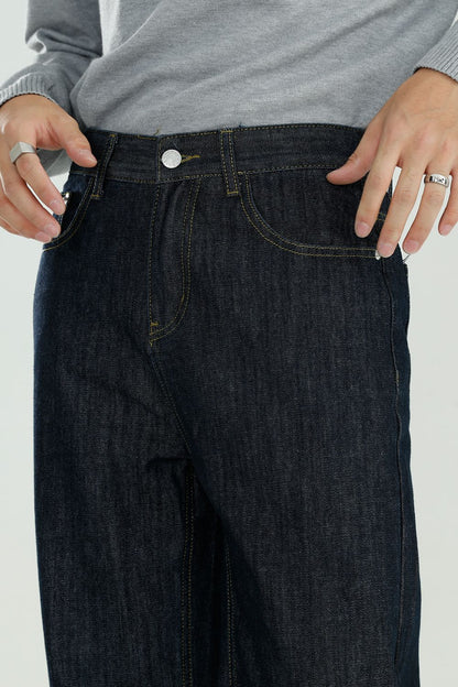 Mid Rise Jeans with Pockets