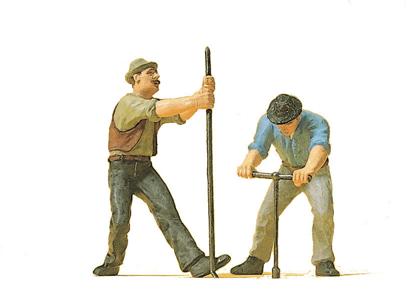Preiser 45009 G Scale Track Workers w/Wrench, Crowbar (2)