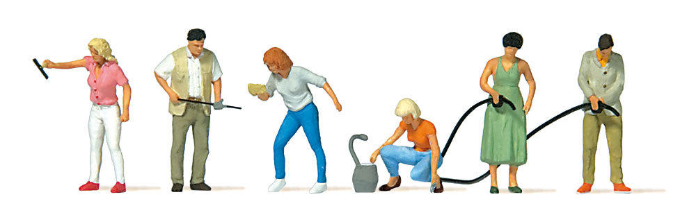 Preiser 10709 HO Scale At the Gas Station Figure Set pkg(6)