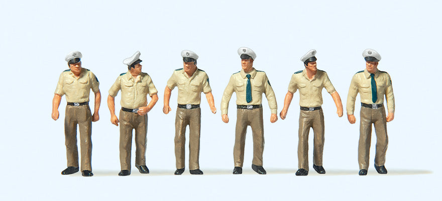 Preiser 10340 HO Scale German Policemen Figure Set