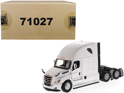 Freightliner New Cascadia Sleeper Cab Truck Tractor Pearl White 1/50 Diecast Model by Diecast Masters  free shipping USA