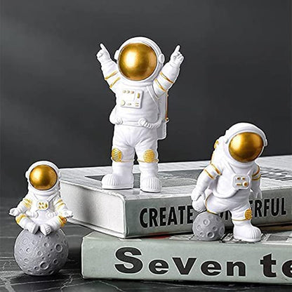 Galaxy One Astronaut Figurines Gold 3 Pcs