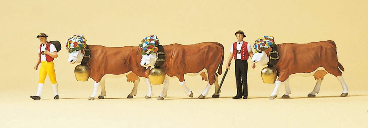 Preiser 10404 HO Scale Swiss Dairymen with Cows Figure Set