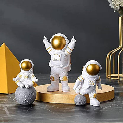 Galaxy One Astronaut Figurines Gold 3 Pcs