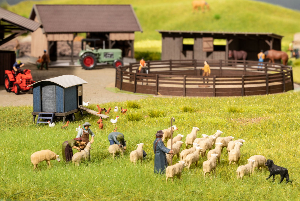 Noch 15751 HO Scale Sheep Shearing Figure Set, 4 People, 2 Sheep