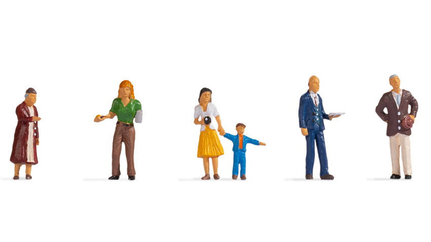Noch 15481 HO Scale Walking People Figure Set, 6-Pack