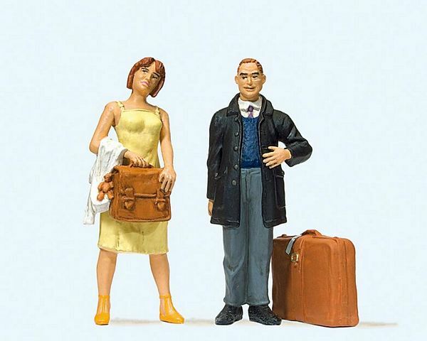 Preiser 45149 G Scale Passengers Waiting Travellers, pkg(2)
