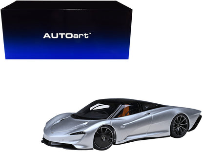 McLaren Speedtail Supernova Silver Metallic with Black Top and Suitcase Accessories 1/18 Model Car by Autoart  free shipping USA