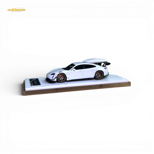 404ERROR Porsche Taycan White with Roof Box 1:64